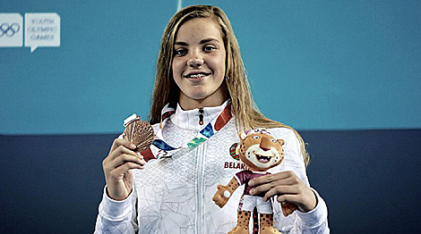 Белоруска Анастасия Шкурдай завоевала бронзу в плавании на ЮОИ в Буэнос-Айресе