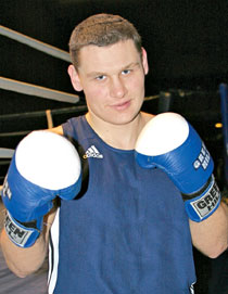 Виктор Зуев завоевал золото на международном турнире по боксу 