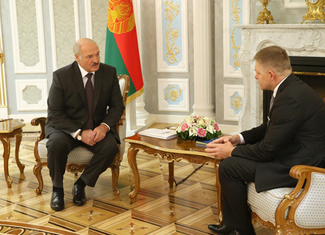 Лукашенко благодарен Словакии за нормализацию отношений Беларуси и ЕС
