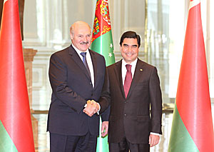 Александр Лукашенко подтверждает интерес Беларуси к развитию сотрудничества с Туркменистаном по всем направлениям