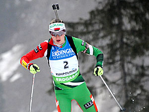 Дарья Домрачева победила в спринте на 9-м этапе КМ по биатлону в Холменколлене
