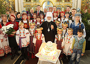 Митрополит Павел встретился в Минске с участниками благотворительной программы 