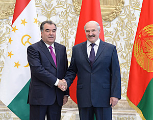 Беларусь и Таджикистан должны активизировать сотрудничество в области промышленной кооперации, транспорта, коммуникаций, АПК