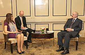 Александр Лукашенко обсудил с главой холдинговой компании 