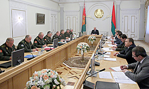 Александр Лукашенко: Никто не должен помышлять разговаривать с Беларусью с позиции военной силы
