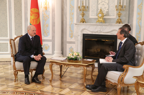 Лукашенко рассчитывает на выработку эффективной дорожной карты дальнейшего сотрудничества Беларуси с ВБ