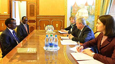 Послы Беларуси и Руанды обсудили развитие политических и торгово-экономических отношений