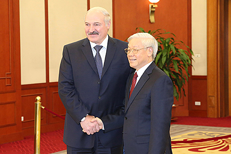 Президент Вьетнама поздравил Лукашенко с переизбранием на пост Президента Беларуси