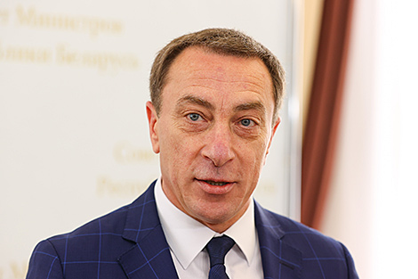 Снопков обсудил с послом Казахстана промкооперацию и сотрудничество в АПК