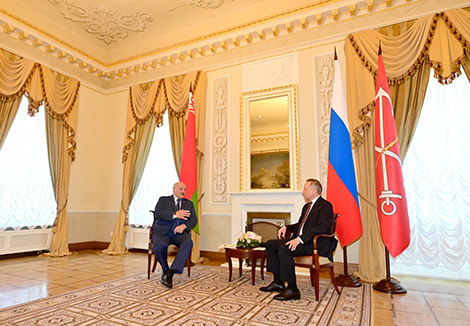 Губернатор Санкт-Петербурга поблагодарил Лукашенко за сохранение общей исторической памяти