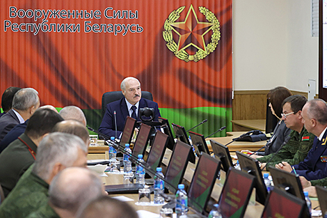 Лукашенко: нам не нужны никакие зарубежные правительства, никакие посредники
