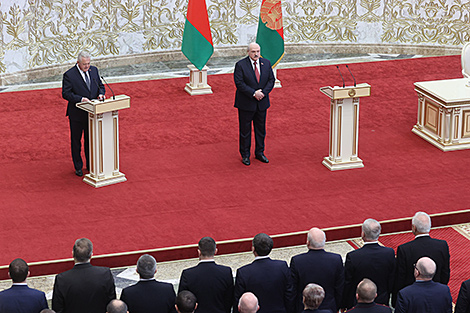 Лукашенко: Беларусь остается республикой с сильной государственной властью