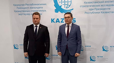 Беларусь и Казахстан обсудили сотрудничество в информационно-аналитической сфере