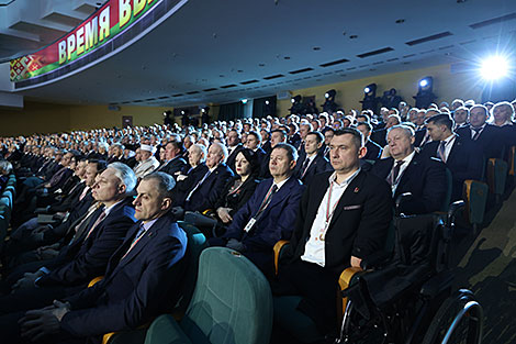 Лукашенко: место Беларуси рядом с народами, объединенными стремлением к миру и развитию