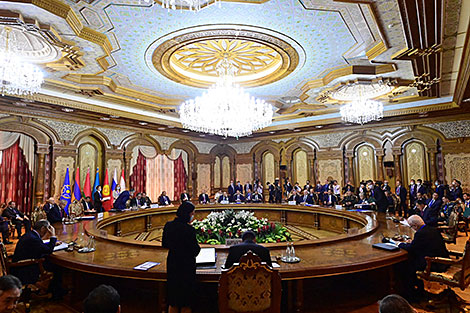 Лидеры ОДКБ по итогам саммита в Душанбе подписали пакет документов