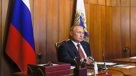 Путин: Россия готова помочь в разрешении миграционного кризиса на границе Беларуси и ЕС