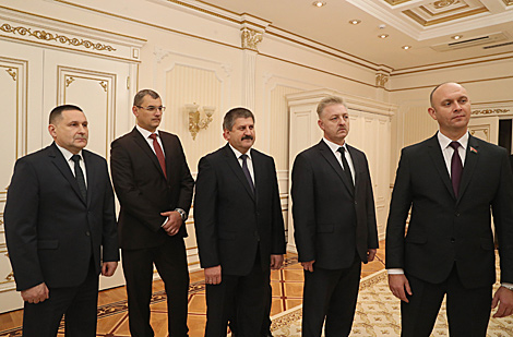 Лукашенко руководителям местной вертикали: работать по принципу 