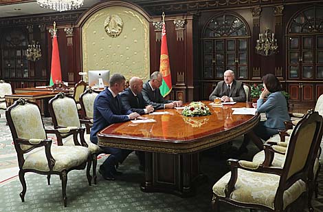 Главный идеолог, местная вертикаль и перестановки в МАРТ - Лукашенко рассмотрел кадровые вопросы