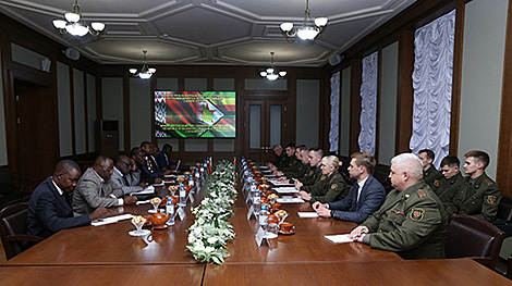 Представители Минобороны Беларуси и Сил обороны Зимбабве обсудили перспективы сотрудничества