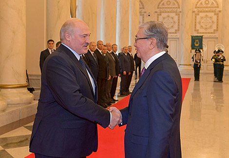Лукашенко пригласил Токаева посетить в 2020 году Беларусь