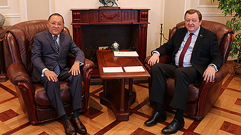 Глава МИД Беларуси и посол Казахстана обсудили перспективы развития многостороннего сотрудничества