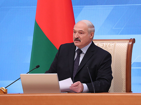 Lukashenko pleased with conditions for arts and crafts in Belarus