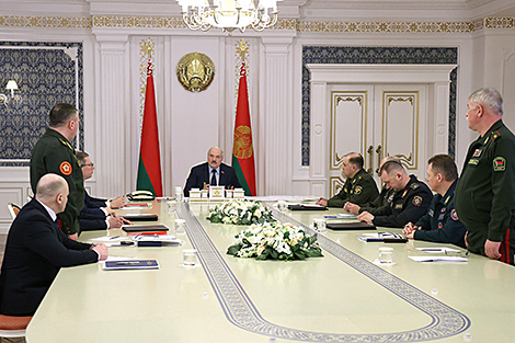 Lukashenko: Situation on Belarus’ western, southern border changed dramatically
