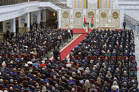 Lukashenko: Belarusians will fight and die only for their own land