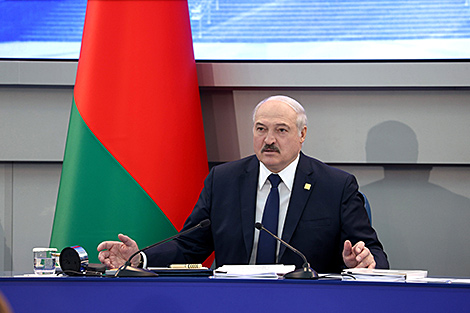 Lukashenko: In this special time we must show ourselves as a nation