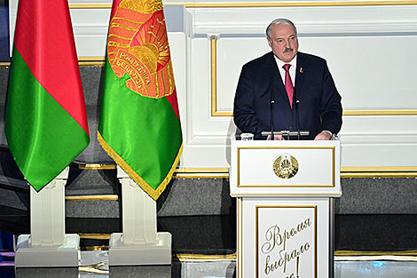 Lukashenko opines on what makes nations strong