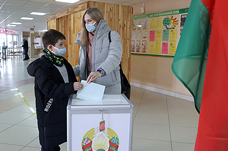 Lukashenko calls on Belarusians to take part in referendum