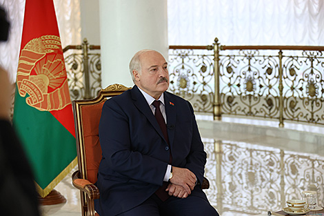 Lukashenko: Belarus will not join a hot war unless Ukrainians cross the border