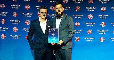 АБФФ удостоена награды УЕФА в развитии массового футбола