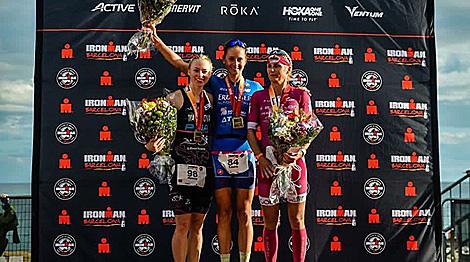 Белоруска Анна Максимова завоевала серебро на турнире по триатлону в Барселоне