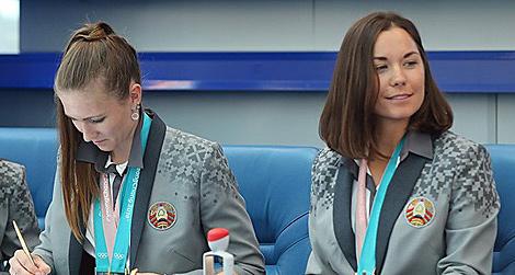 Проводы из большого спорта Дарьи Домрачевой и Надежды Скардино состоятся в феврале