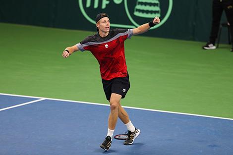 Белорус Илья Ивашко вышел в четвертьфинал теннисного турнира в США