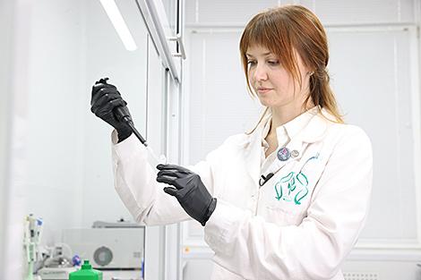 В Беларуси доля женщин-исследователей превышает 50% во всех отраслях, кроме технических наук