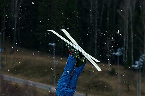 Станислав Гладченко занял 5-е место на этапе КМ по лыжной акробатике в Финляндии