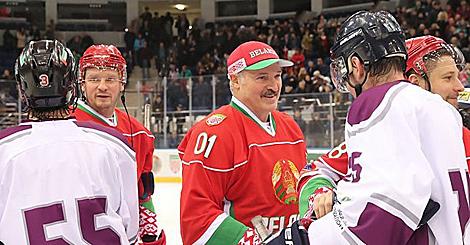 Первый матч Рождественского турнира хоккейная команда Президента Беларуси сыграет со сборной IIHF
