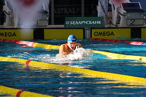 Шиманович с рекордным временем выиграл золото на 50 м брассом на Кубке Владимира Сальникова