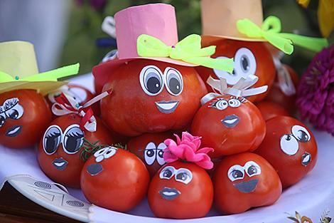 Томатная битва и кулинарный поединок: Ивье проведет праздник помидора 13 августа