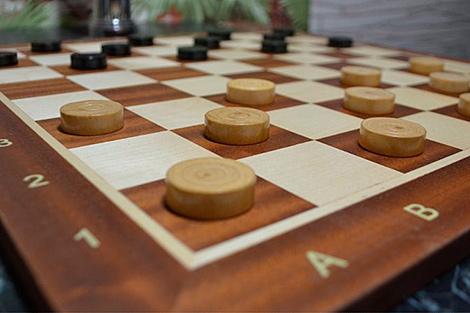 Белорусские шашистки вышли в 1/4 финала онлайн-турнира Кубка наций