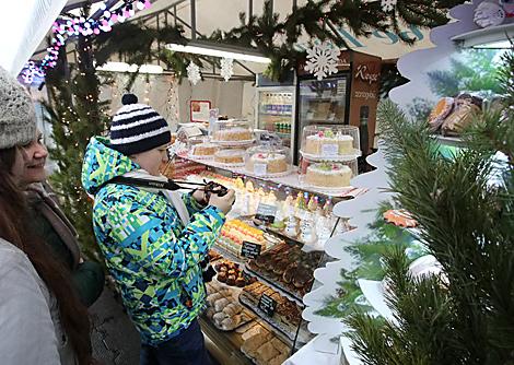 Более 30 павильонов откроют на новогодней ярмарке у Дворца спорта в Минске
