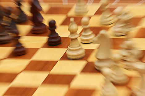 Белорусские шахматисты смогут выступать под флагом FIDE до 2024 года