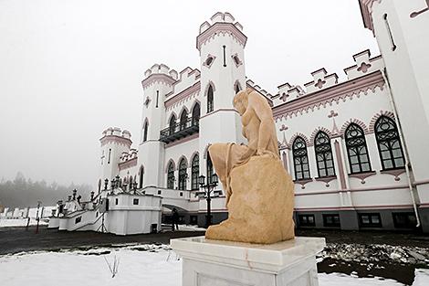 Около 90 тыс. туристов посетили Коссовский дворец в этом году