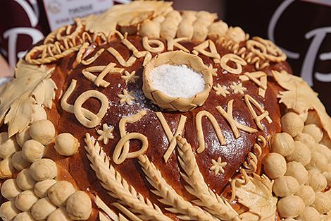 Выставка пекарей, шоу силачей, открытие спортплощадок: в Свислочи пройдет каравай-фест 