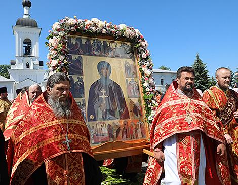 Крестный ход соберет паломников в день памяти Евфросинии Полоцкой