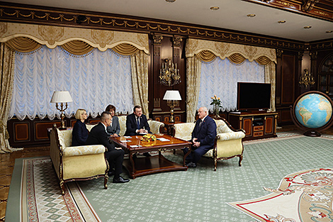 Лукашенко рассчитывает на полное решение в предстоящем году проблем на фоне введенных санкций
