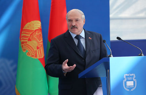 Лукашенко: Необходимо максимально задействовать потенциал Минздрава и НАН в спортивной сфере