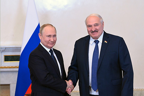 Путин о развитии сотрудничества с Беларусью: мы на правильном пути